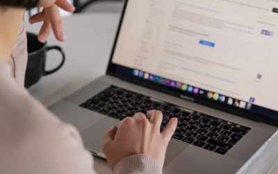 Si buscas trabajo en marketing digital, en CoMsentido estamos contratando